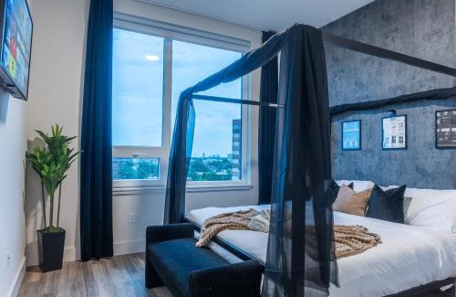 East Orange Apartamento | Luxury Lookout with NYC view, 2BR plus Free Parking, Sleeps 8, 20 Percent Off