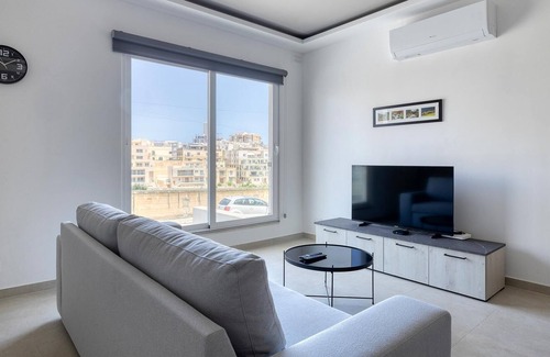 Tal-Ghoqod Apartamento | Luxury Maisonette in a Tranquil and Central Area