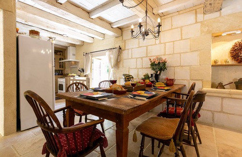 Sainte-Alvere Casa | Casa señorial de lujo con increíble terraza en una finca del castillo de 24 acres