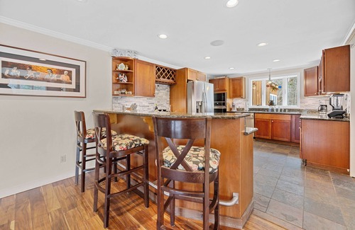 Stowe Area Casa | Luxury Mansfield View Home - 4 beds, 5 baths, 2.5 miles to Stowe Moutain Resort