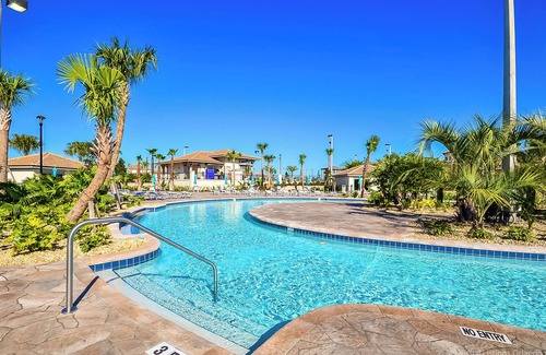 Davenport Casa | Luxury Mansion 8BR - Private Pool - Jacuzzi