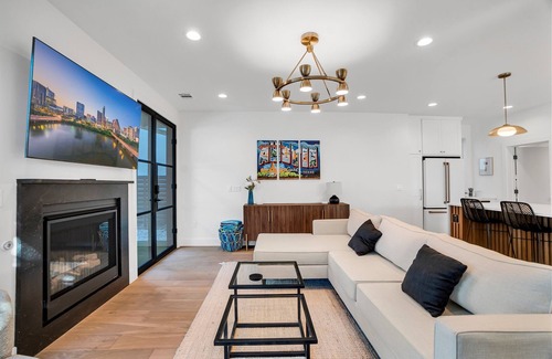 Foster Heights Casa | Luxury Mansion | Pool | Game Room | Sleeps 23