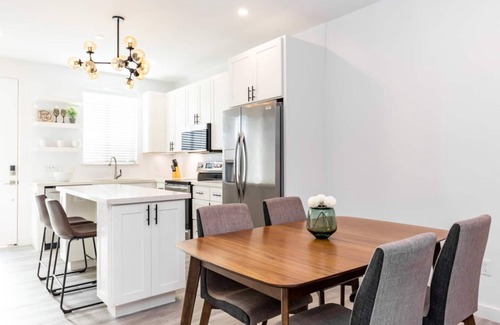Grace Bay Casa | Luxury Meets Adventure! Walk2Sand,2BRW/Pool-CV41-3