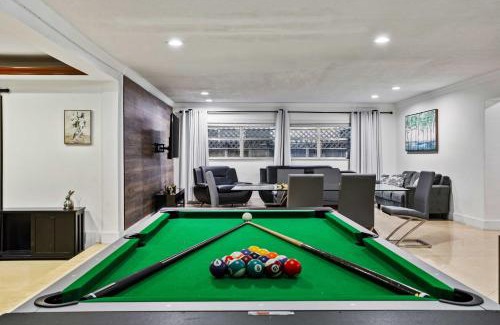 North Miami Beach Casa | Luxury Miami Villa: Heated Pool Near Aventura Mall