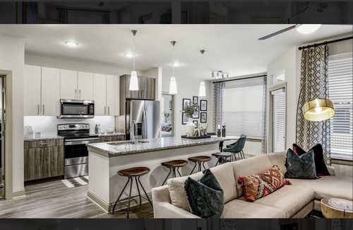 Northeast Houston Apartamento | Luxury Mid-rise Apartments with Clubhouse