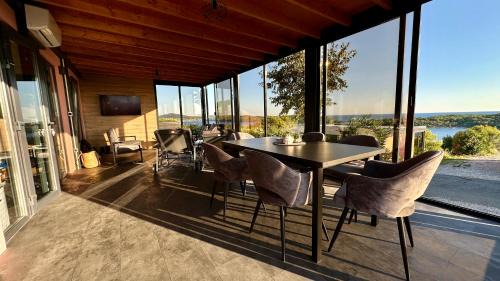 Cove Murtar Otro | Luxury Mobile Home Oleander