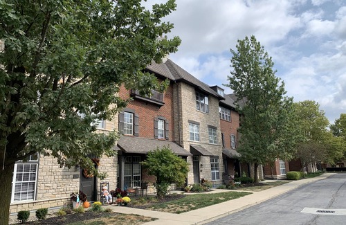 Dublin Condominio | Luxury Modern 1 Bed/1 Bath Condo