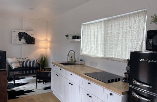 Enoree Cabaña | Luxury modern container home in a rural setting! Pet friendly!