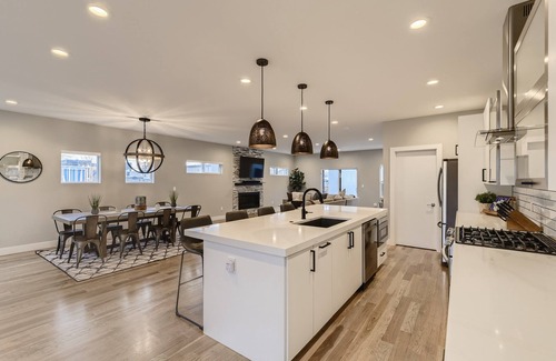 Overland Casa | Luxury Modern Duplex with Rooftop Hot Tub & Private Office 4800 sq ft