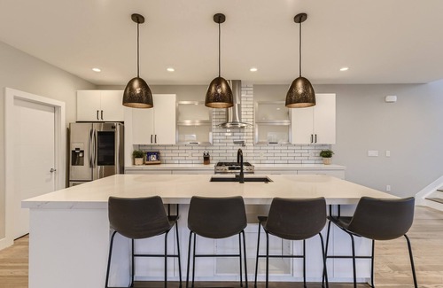 Overland Casa | Luxury Modern Duplex with Rooftop Hot Tub & Private Office 4800 sq ft
