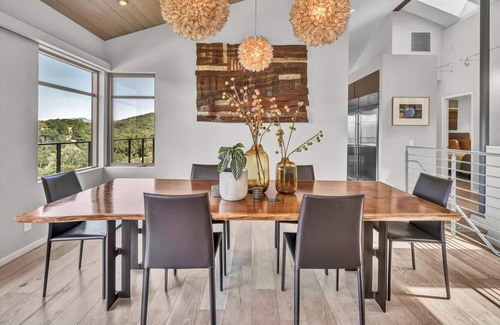 Fetters Hot Springs-Agua Caliente Casa | Luxury Modern Home w/ Views - 3 Acres | 4000 Sq Ft