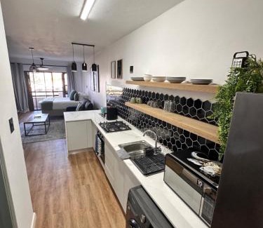 Umdloti Apartamento | Luxury modern studio apartment