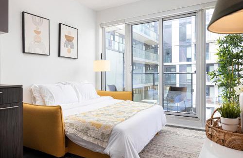 Garden District Apartamento | Luxury & Modern Suite 5 Minutes from Eaton Center