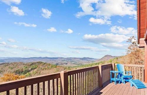 Bostic Casa | Luxury Mountain Cabin Retreat w/Stunning Views