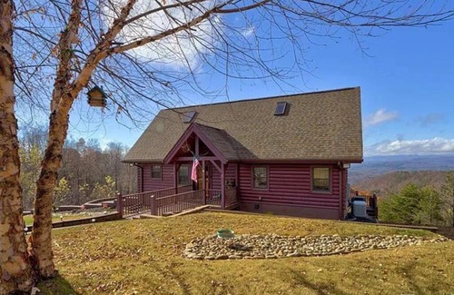 Bostic Casa | Luxury Mountain Cabin Retreat w/Stunning Views