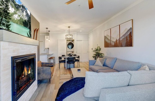 Fraser Casa | Luxury Mountain Condo 361 2 I Private Hot Tub I Great Views I Best Price I Discounted Attractions