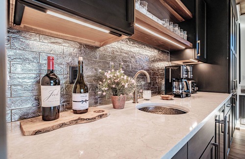 Sunday River Area Casa | Luxury mountain house with pool/Concierge service