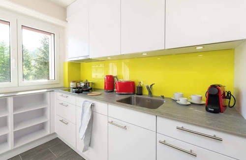 Sankt Moritz-Bad Apartamento | Luxury Mountain Nest Ideal for Families & Groups