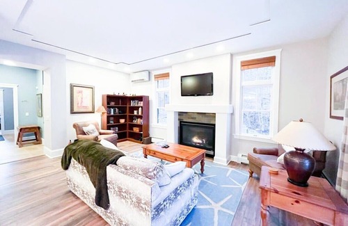 Proctorsville Condominio | Luxury Mtn. Condo w/ 2 King Beds 4 Miles to Okemo