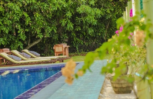 Induruwa Casa | Villa de lujo en la naturaleza con piscina al aire libre (16P)