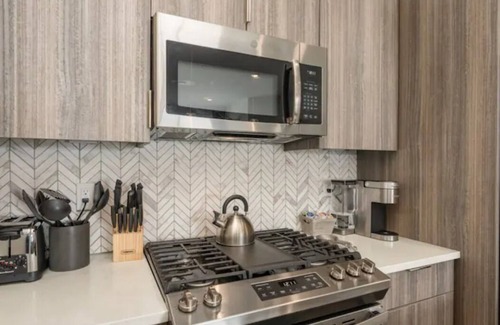 Willow Grove Condominio | Luxury NEW SKI 2 bdroom Condo on the River
