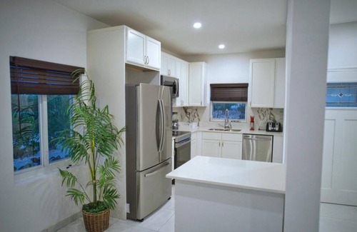 Discovery Bay Villa | Luxury Newly built two-bedroom modern Sunset villa with pool in Discovery Bay!