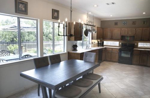Lower Basin Lake Travis Casa | Luxury Nook