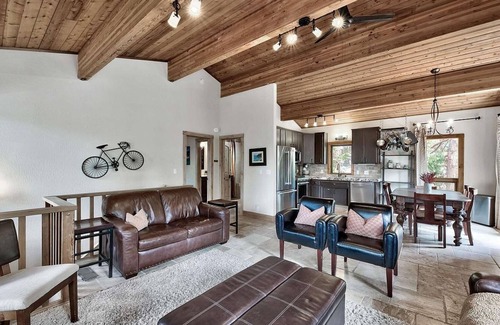 Incline Village Chalet De Esquí | Luxury North Lake Tahoe Incline Village Ski Chalet