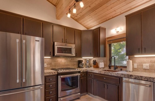 Incline Village Chalet De Esquí | Luxury North Lake Tahoe Incline Village Ski Chalet