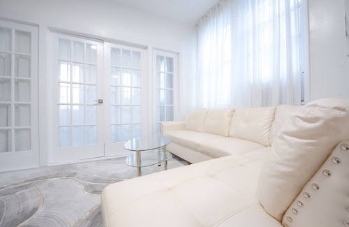Southeast Yonkers Casa | Luxury NY Home 3BR with Easy Parking