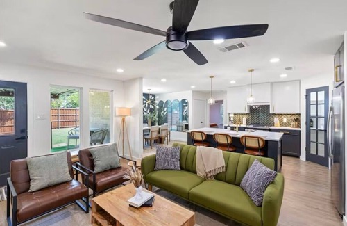 Plano Casa | Luxury Oasis 5B 2B+Jacuzzi+Pet Friendly