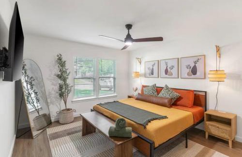 Plano Casa | Luxury Oasis 5B 2B Jacuzzi Pet Friendly