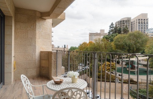 Mahane Israel Apartamento | Luxury Oasis in JLM City Center!