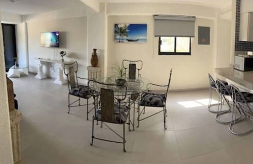 Club Deportivo Casa | Luxury Oasis in Acapulco