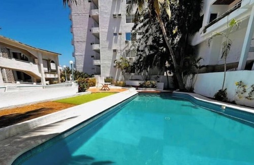 Club Deportivo Casa | Luxury Oasis in Acapulco