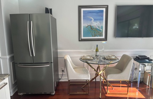 Hilton Head Island Villa | VILLA DE LUJO CON VISTA AL MAR - RECIENTEMENTE RENOVADAS -65 "4K TV-2 BICICLETAS PARA ADULTOS INCLUIDAS