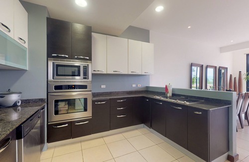 Tárcoles Condominio | Condominio de lujo con vista al mar con piscina compartida