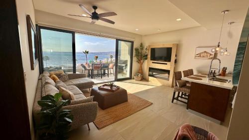 Primo Tapia Apartamento | Luxury, Ocean View, Pool, Jacuzzi, Valle de Guadalupe, Los Portales De Garcia, Splash, Encanto Restaurants, Surf Breaks in Primo Tapia, Rosarito