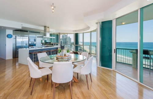 Main Beach Apartamento | Apartamentos de lujo con una ubicación única con acceso a la playa y al río