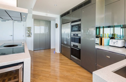 Main Beach Apartamento | Apartamentos de lujo con una ubicación única con acceso a la playa y al río
