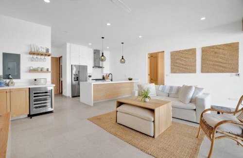 Cerritos Apartamento | Luxury Oceanfront Condo, Resort-Style Amenities