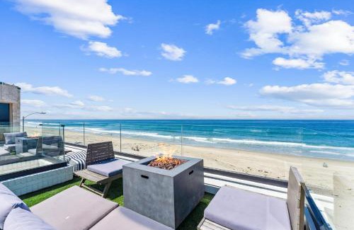 Mission Beach Casa | Luxury oceanfront fourplex with roof deck sleeps 22
