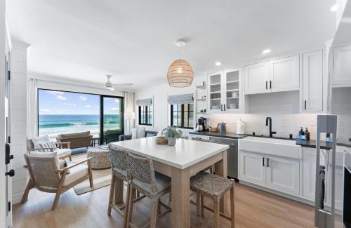 Mission Beach Casa | Luxury oceanfront fourplex with roof deck sleeps 22