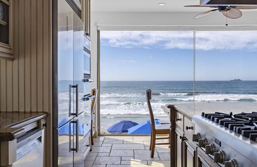 South Oceanside Villa | Luxury Oceanfront Villa w/ Resort Style Amenities