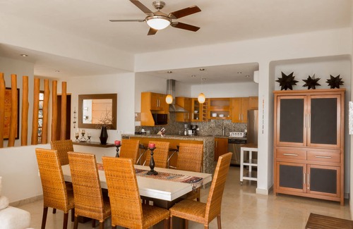 La Cruz de Huanacaxtle Villa | Villa de lujo frente al mar en Punta Esmeralda con magníficas vistas.