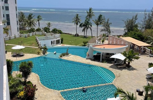 Shanzu Apartamento | Luxury Oceanline Apartment-Shaza