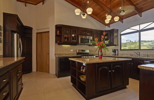 Puerto Carrillo Casa | Su propio paraíso privado con ama de llaves / chef a tiempo completo - completamente renovado