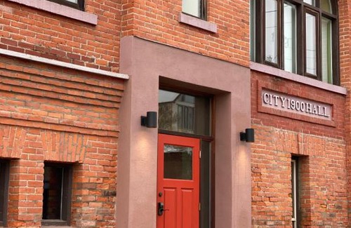 Rossland Apartamento | luxury Old Firehall Suites Rossland BC