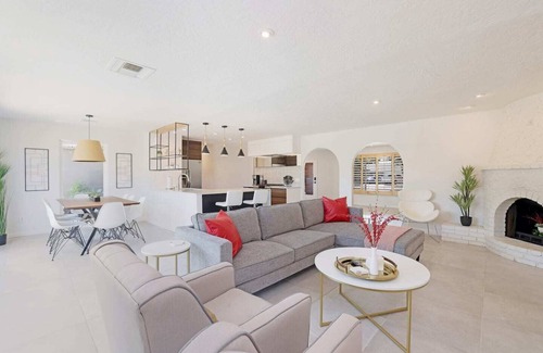 Scottsdale Highlands Casa | 🏜 LUXURY Old Town Oasis - Heated Pool - Golf - Work - Relax