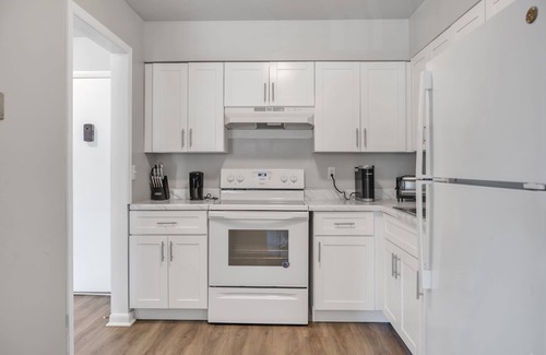 Edgemoor Apartamento | Luxury on a Budget! Spacious Retreat Awaits